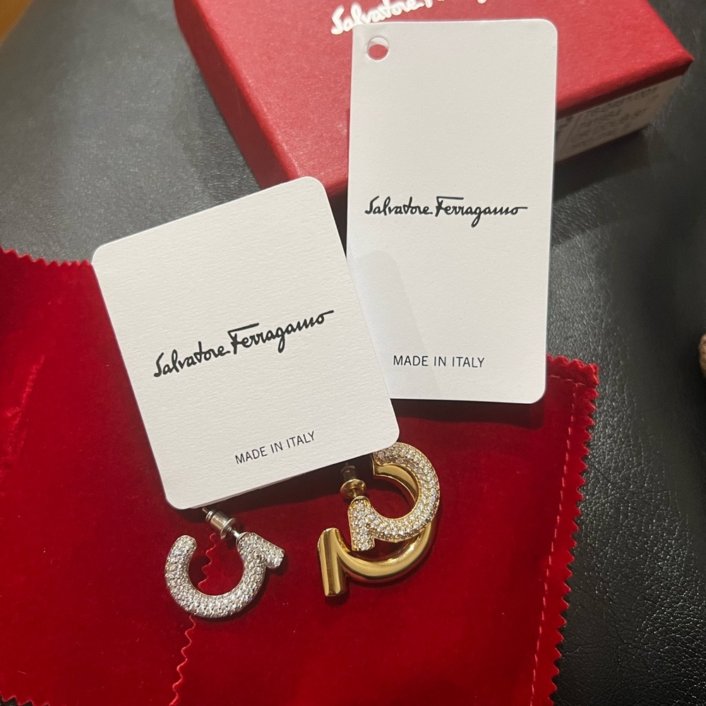 Gancini earrings by: Salvadore Feragamo
